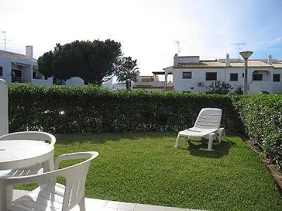 Crisgolf Apartments Quarteira